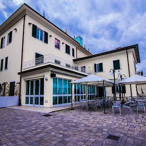 Butterfly - We 3* Torre del Lago Puccini
